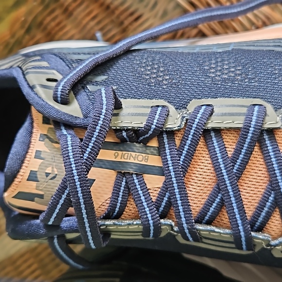 HOKA ONE shoes-Bondi 6 size 9 women's NEW IN BOX - Picture 6 of 8